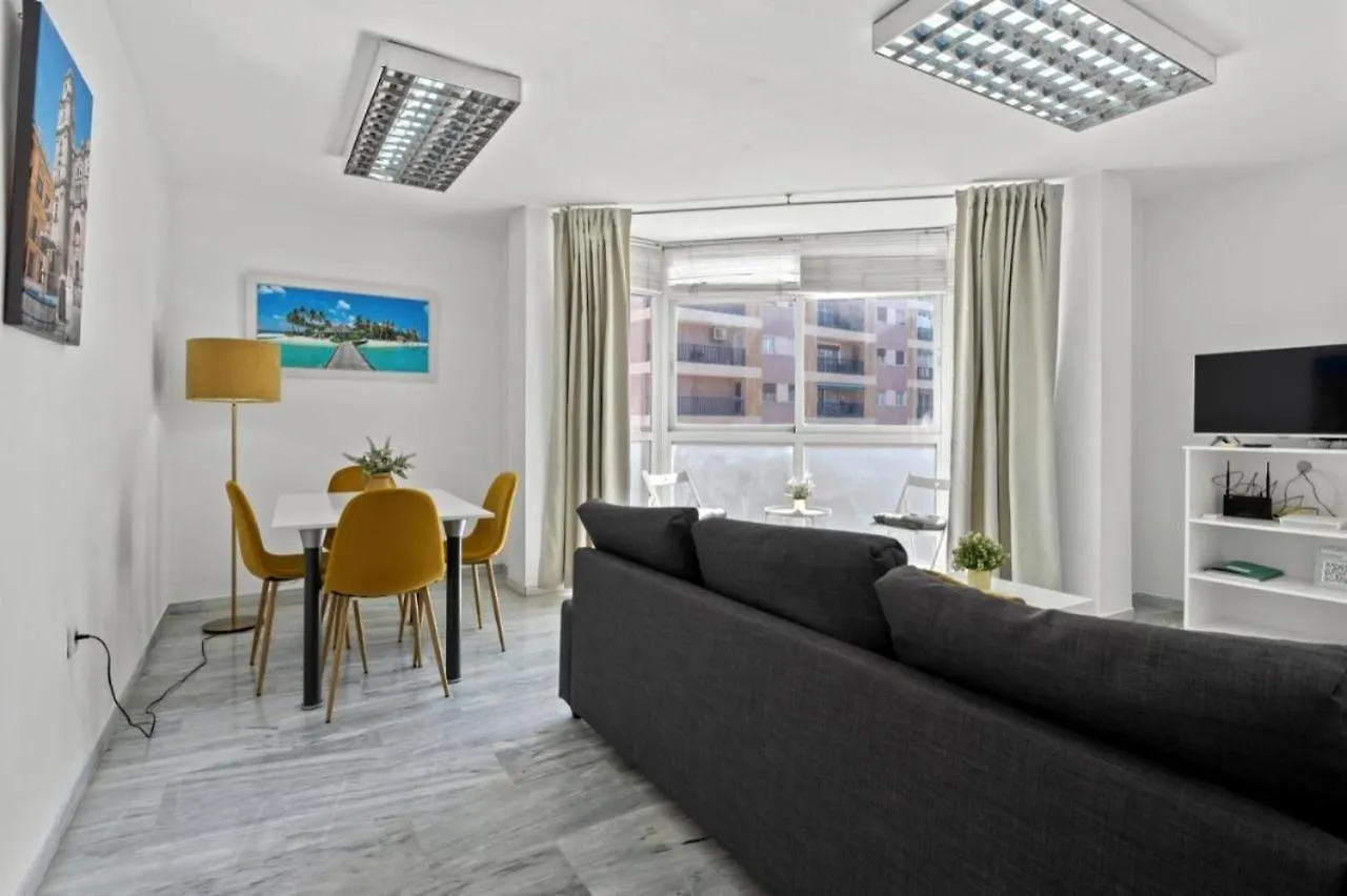 Apartamento Luminoso Cuarteles By Greensol Homes Malaga